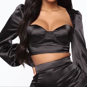 Fashion Nova “What’s Mine is Yours Top” Size XL